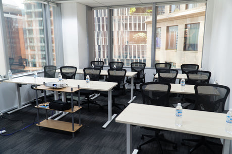 Hosting a Seminar at CoWorkSpace: A 10-Step Guide